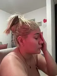 Celestedubois — Stripchat recorded stream image, 22.04.2025 14:10
