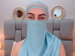 Aliah Manzur — Flirt4free recorded stream screenshot (22 Apr 2025)