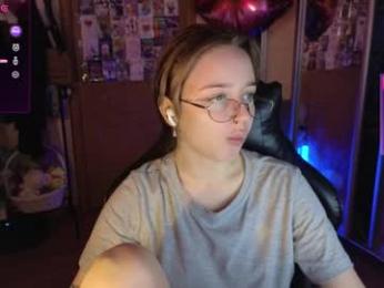 queen_kitty1818 — Chaturbate recorded stream image, 23.04.2025 05:30
