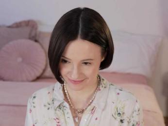 MissEssie — Bongacams recorded stream screenshot (23 Apr 2025)