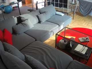 voyeurcam-julmodels-living-3 — Camsoda recorded stream image, 05.02.2025 12:50