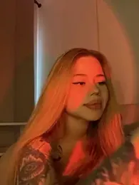 curchez_ — Stripchat recorded stream screenshot (24 Apr 2025)