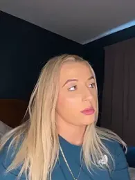 Strongqueen — Stripchat recorded stream screenshot (27 Apr 2025)