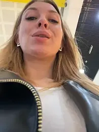 Sweet___Emily — Stripchat recorded stream image, 27.04.2025 13:50