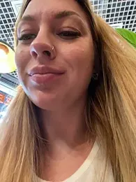 Sweet___Emily — Stripchat recorded stream image, 27.04.2025 13:50