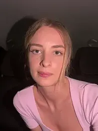 EvieEvans — Stripchat recorded stream image, 27.04.2025 14:40