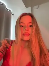 curchez_ — Stripchat recorded stream screenshot (28 Apr 2025)
