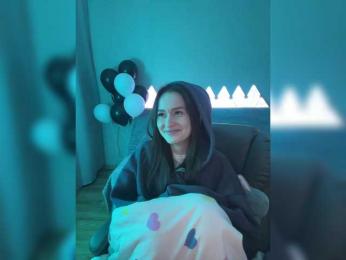 whiteTEA — Bongacams recorded stream image, 28.04.2025 17:30