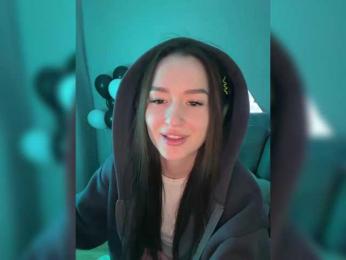 whiteTEA — Bongacams recorded stream image, 28.04.2025 17:30