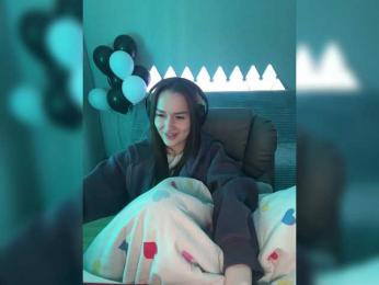 whiteTEA — Bongacams recorded stream image, 28.04.2025 17:30