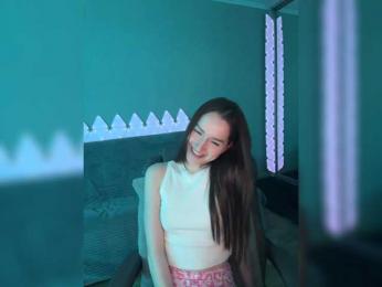 whiteTEA — Bongacams recorded stream image, 28.04.2025 17:30