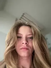 AnastasiaAniess — Stripchat recorded stream screenshot (29 Apr 2025)