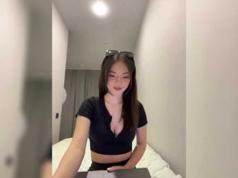 OlivkaVif — Bongacams recorded stream screenshot (30 Apr 2025)