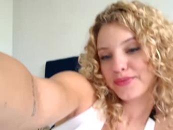 theislandgirl — Chaturbate recorded stream screenshot (30 Apr 2025)