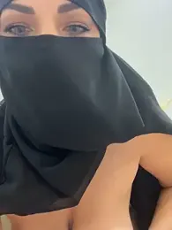 Amberonee31 — Stripchat recorded stream screenshot (30 Apr 2025)