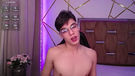 Gerony_ — Stripchat recorded stream image, 01.05.2025 05:00