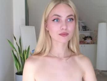 brilliantvictoria — Chaturbate recorded stream screenshot (01 May 2025)