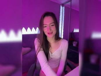 whiteTEA — Bongacams recorded stream image, 02.05.2025 17:10