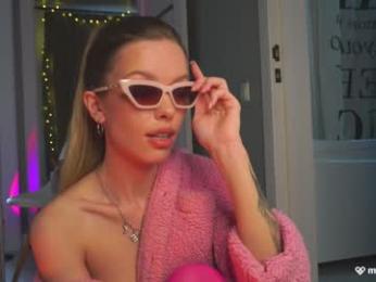 agent_blonde — Chaturbate recorded stream image, 04.05.2025 00:50