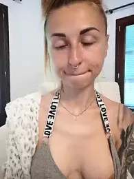 kylie_blck — Stripchat recorded stream screenshot (04 May 2025)