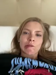 AnastasiaAniess — Stripchat recorded stream screenshot (04 May 2025)