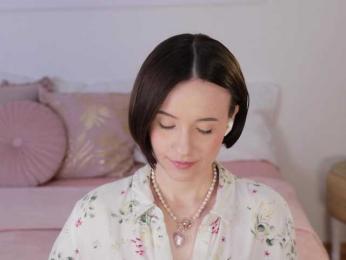 MissEssie — Bongacams recorded stream screenshot (04 May 2025)