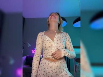 Nataliecroys — Bongacams recorded stream image, 04.05.2025 23:10