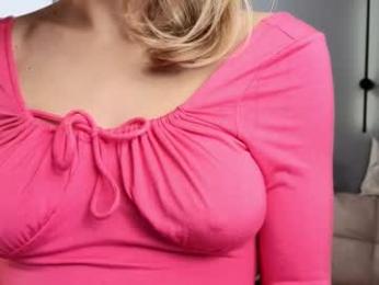 roselyn_rose — Chaturbate recorded stream image, 07.05.2025 14:40