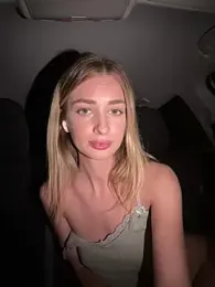 EvieEvans — Stripchat recorded stream image, 07.05.2025 16:30