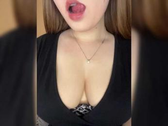 AlinaRay — Bongacams recorded stream image, 09.05.2025 14:10