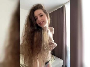 YourLadyyy — Bongacams recorded stream screenshot (10 May 2025)