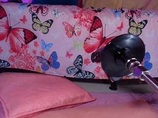 mssbombom — Camsoda recorded stream image, 10.05.2025 03:10