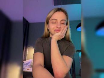 Nataliecroys — Bongacams recorded stream image, 12.05.2025 23:20