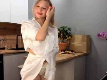 roselyn_rose — Chaturbate recorded stream image, 13.05.2025 14:10