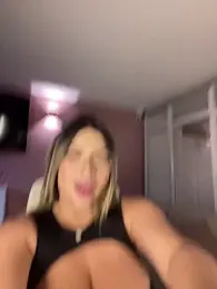 MiaWhitePink_ — Stripchat recorded stream image, 15.05.2025 04:10