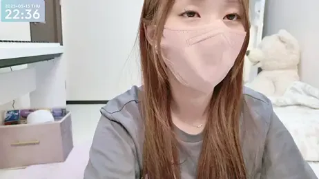 -SHINON- — Stripchat recorded stream image, 15.05.2025 13:40