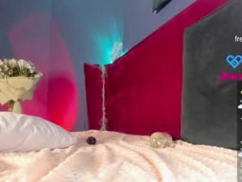 honey_pinkgreen — Chaturbate recorded stream screenshot (15 May 2025)