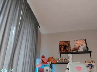 vi-jasen — Camsoda recorded stream image, 17.05.2025 04:40