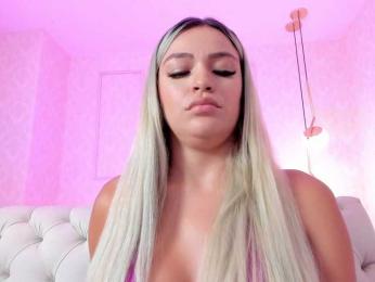 milaowens — Bongacams recorded stream image, 17.05.2025 12:10