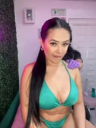 Sara_fun — Stripchat recorded stream image, 17.05.2025 17:00